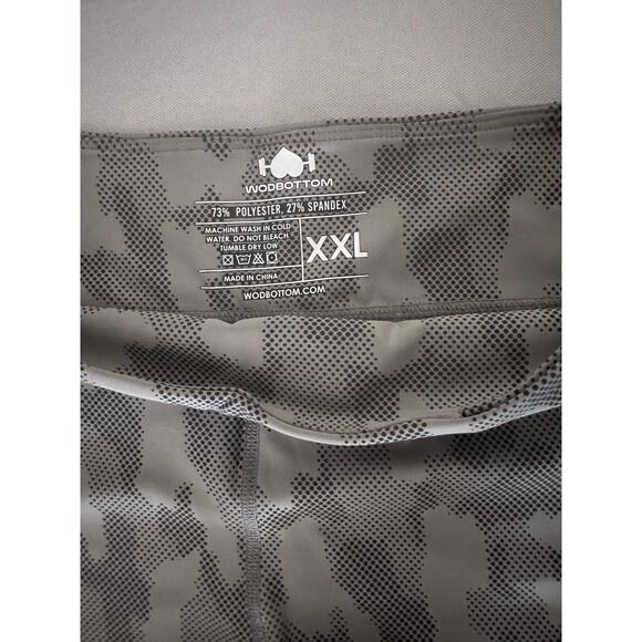 Wodbottom NWT Gray Reflective Camo Activewear shorts - size XXL - Picture 3 of 6